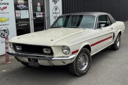 Ford Mustang GT/CS 302-4V CODE J