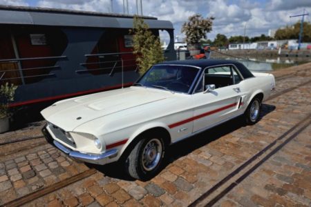 Ford Mustang GT/CS 302-4V CODE J
